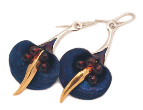 Studio Rox - lily flower with amber collection