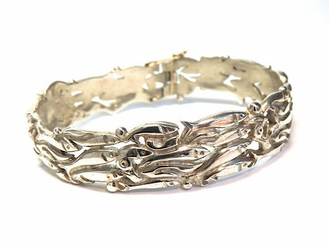 Rolling Capelin Bangle