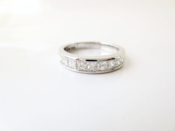 Women's Wedding Band