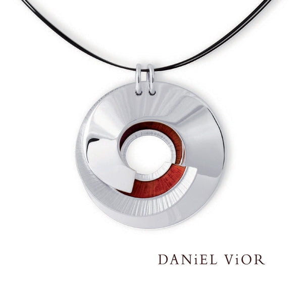 Daniel Vior - Latiaxis M.